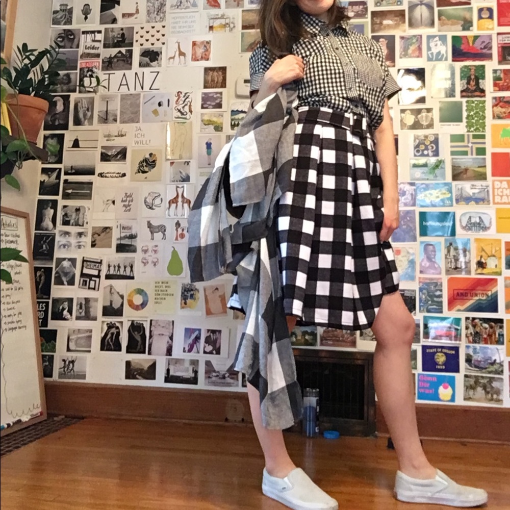 🌏Belted checkered skirt